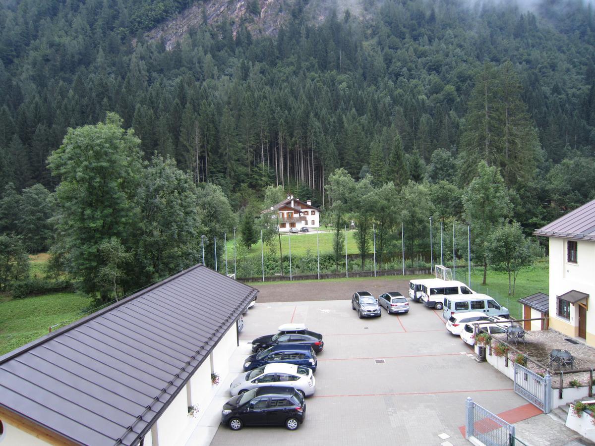 Casa Alpina Sacro Cuore Canale dʼAgordo Exterior foto
